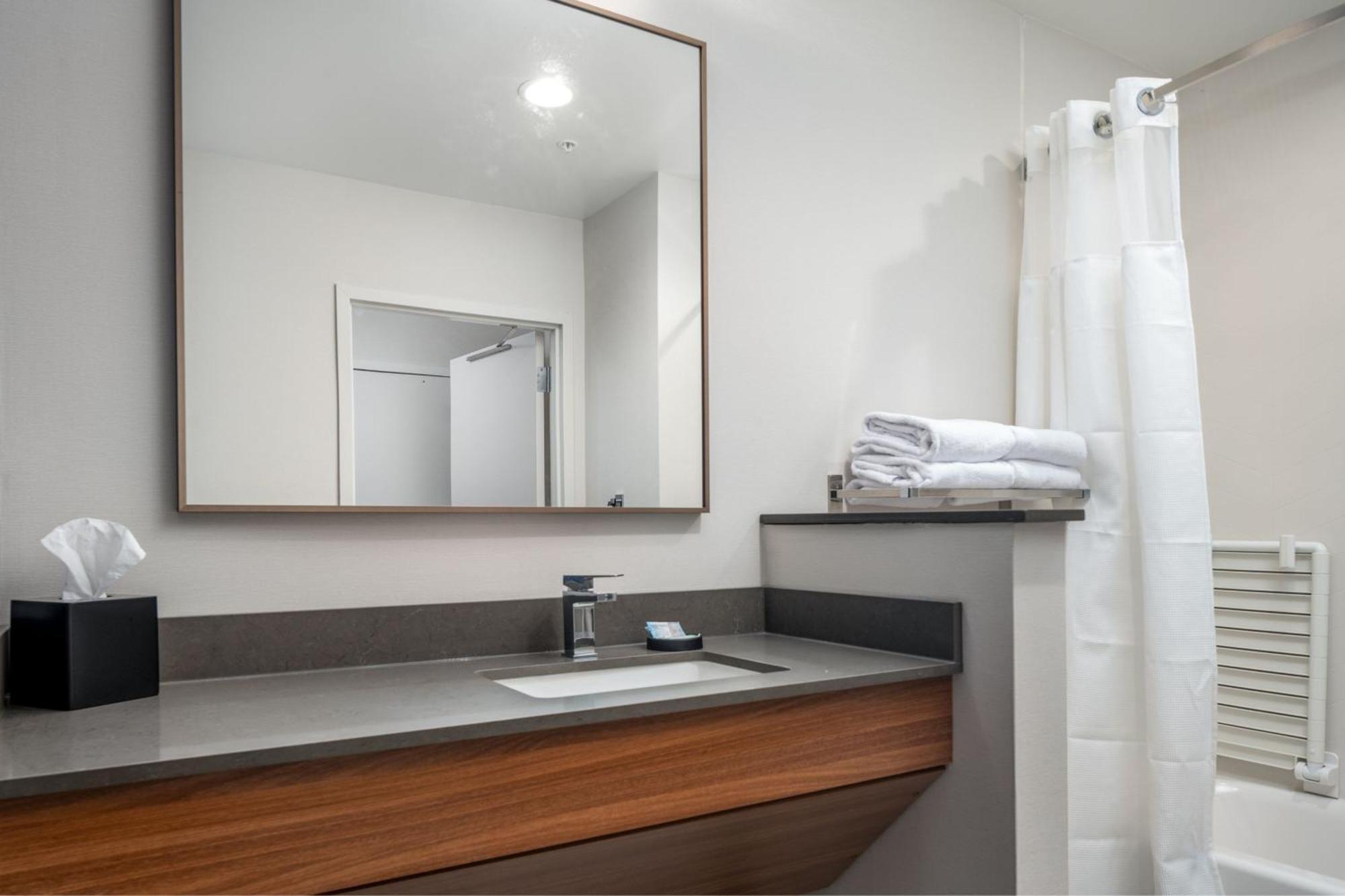 Fairfield By Marriott Inn & Suites Albertville Экстерьер фото